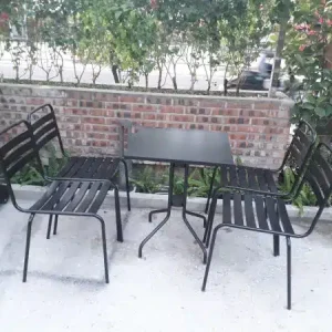 Bàn ghế sắt ngoài trời BGS004